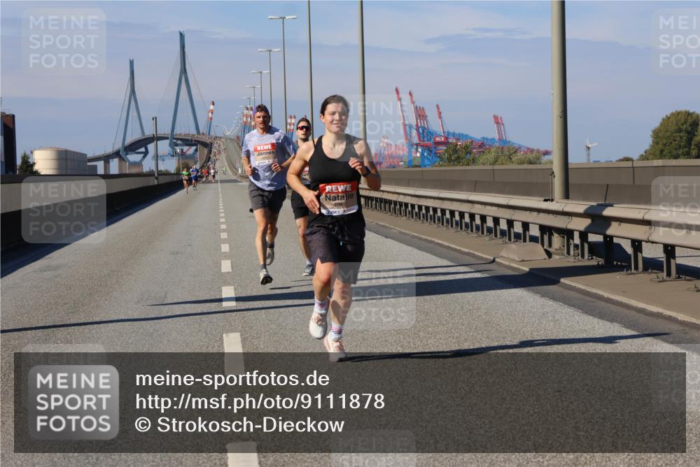 03.10.2025 - Köhlbrandbrückenlauf Strokosch-Dieckow http://msf.ph/oto/9111878 03.10.2025 12:40:08 Position 3 4092 meine-sportfotos.de
