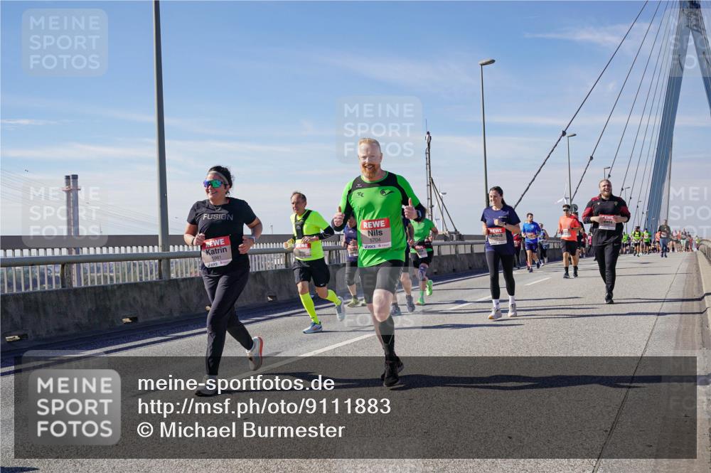 03.10.2025 - Köhlbrandbrückenlauf Michael Burmester http://msf.ph/oto/9111883 03.10.2025 12:54:05 Position 2 5981, 5704 meine-sportfotos.de