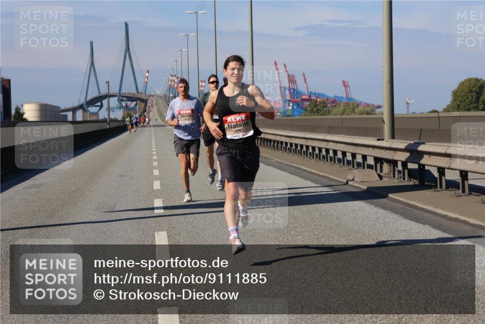 03.10.2025 - Köhlbrandbrückenlauf Strokosch-Dieckow http://msf.ph/oto/9111885 03.10.2025 12:40:08 Position 3 4092 meine-sportfotos.de