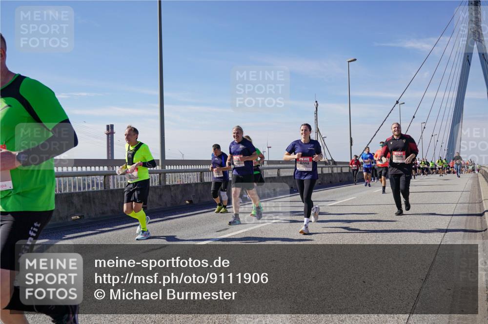 03.10.2025 - Köhlbrandbrückenlauf Michael Burmester http://msf.ph/oto/9111906 03.10.2025 12:54:06 Position 2  meine-sportfotos.de