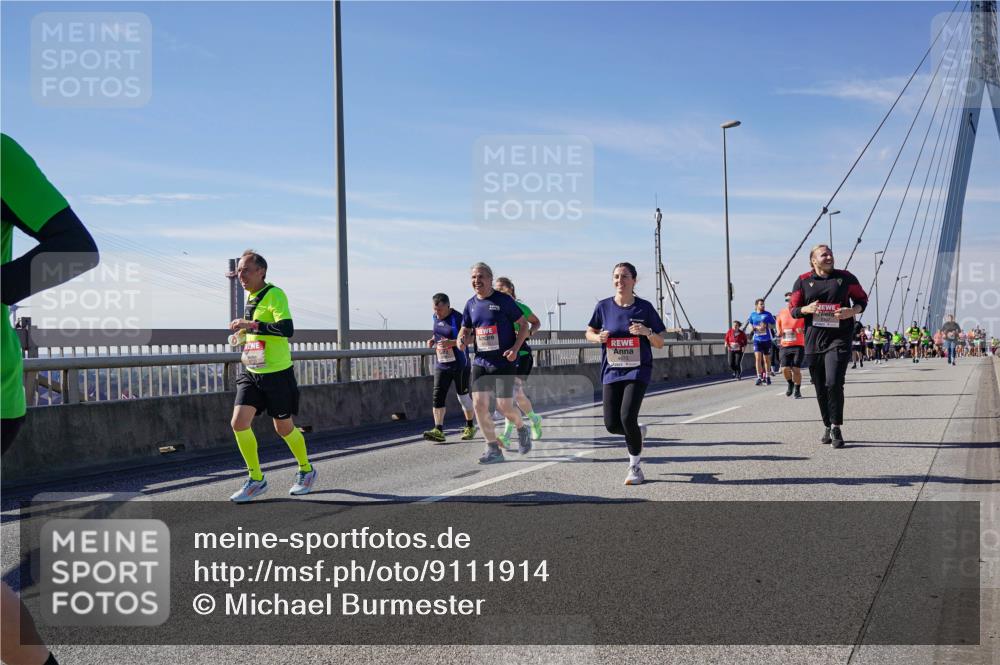 03.10.2025 - Köhlbrandbrückenlauf Michael Burmester http://msf.ph/oto/9111914 03.10.2025 12:54:06 Position 2  meine-sportfotos.de