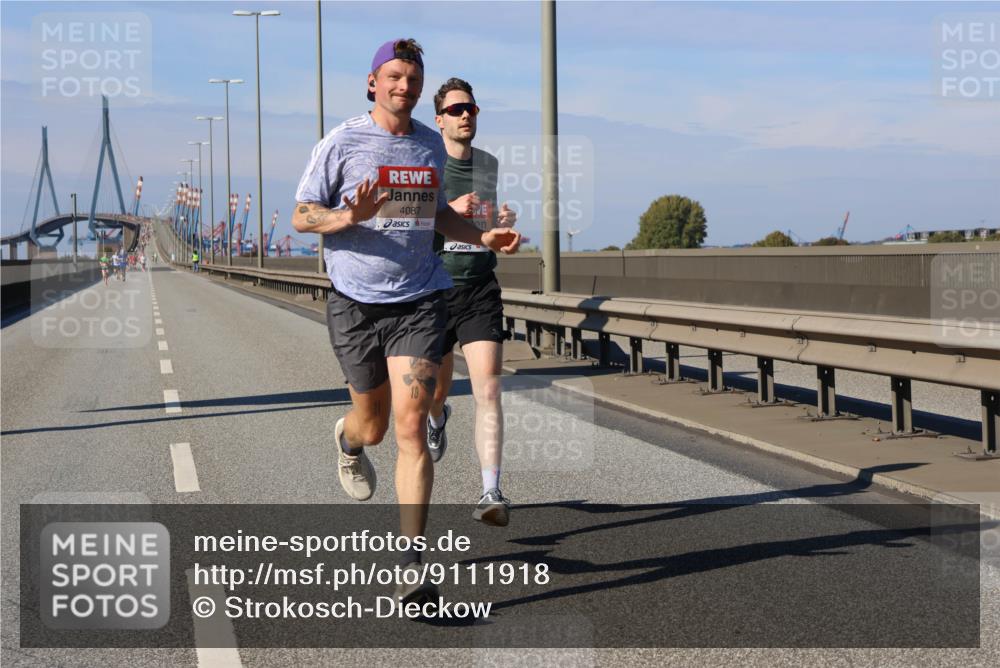 03.10.2025 - Köhlbrandbrückenlauf Strokosch-Dieckow http://msf.ph/oto/9111918 03.10.2025 12:40:11 Position 3 4087 meine-sportfotos.de