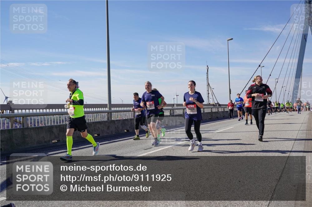 03.10.2025 - Köhlbrandbrückenlauf Michael Burmester http://msf.ph/oto/9111925 03.10.2025 12:54:06 Position 2  meine-sportfotos.de