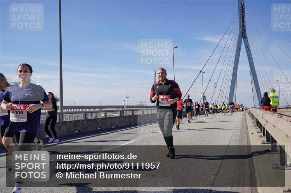03.10.2025 - Köhlbrandbrückenlauf Michael Burmester http://msf.ph/oto/9111957 03.10.2025 12:54:08 Position 2 4673, 5107 meine-sportfotos.de