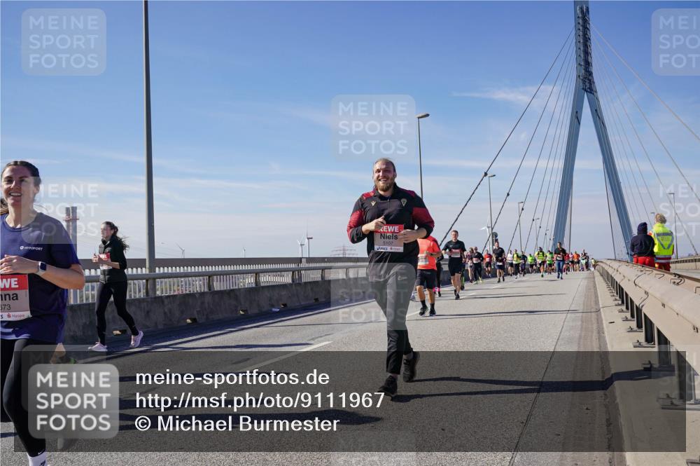 03.10.2025 - Köhlbrandbrückenlauf Michael Burmester http://msf.ph/oto/9111967 03.10.2025 12:54:08 Position 2 5107, 573 meine-sportfotos.de