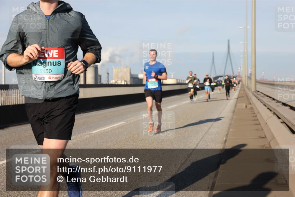 03.10.2025 - Köhlbrandbrückenlauf Lena Gebhardt http://msf.ph/oto/9111977 03.10.2025 09:42:10 Position 2 1150 meine-sportfotos.de