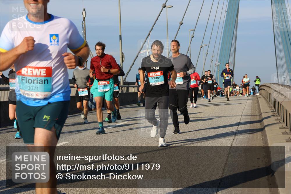 03.10.2025 - Köhlbrandbrückenlauf Strokosch-Dieckow http://msf.ph/oto/9111979 03.10.2025 09:45:07 Position 2 3361, 3071, 3177, 1336, 172 meine-sportfotos.de