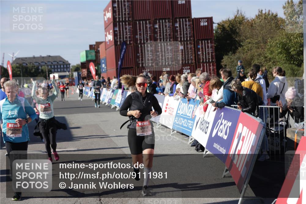 03.10.2025 - Köhlbrandbrückenlauf Jannik Wohlers http://msf.ph/oto/9111981 03.10.2025 13:30:56 Ziel 4715, 4734, 4937, 5005, 5142, 5185, 5206, 5349, 5391, 5402, 5938, 6537 meine-sportfotos.de