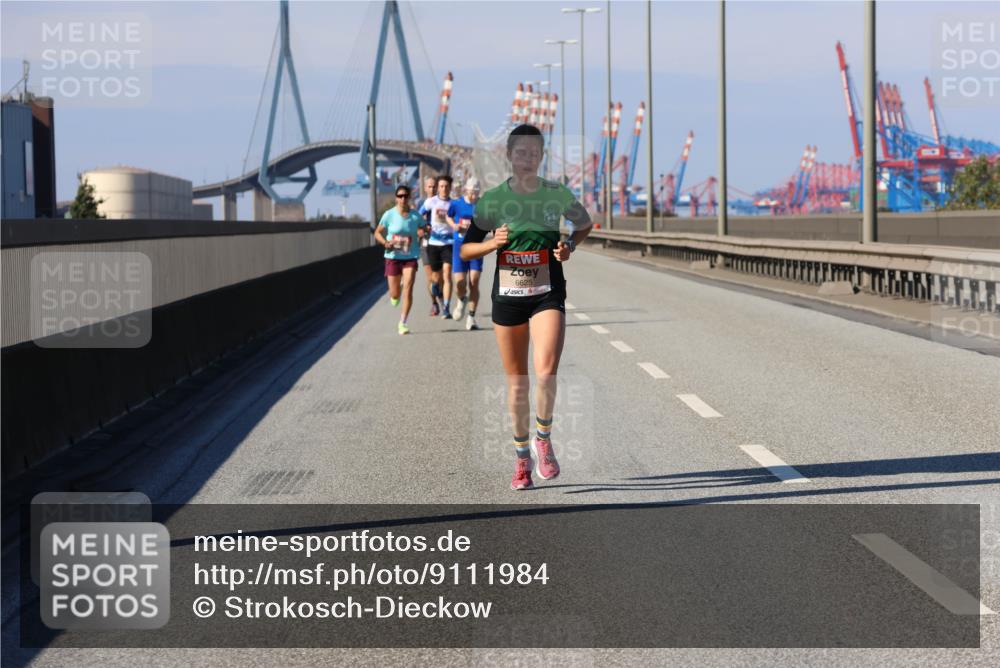 03.10.2025 - Köhlbrandbrückenlauf Strokosch-Dieckow http://msf.ph/oto/9111984 03.10.2025 12:40:33 Position 3 6625 meine-sportfotos.de