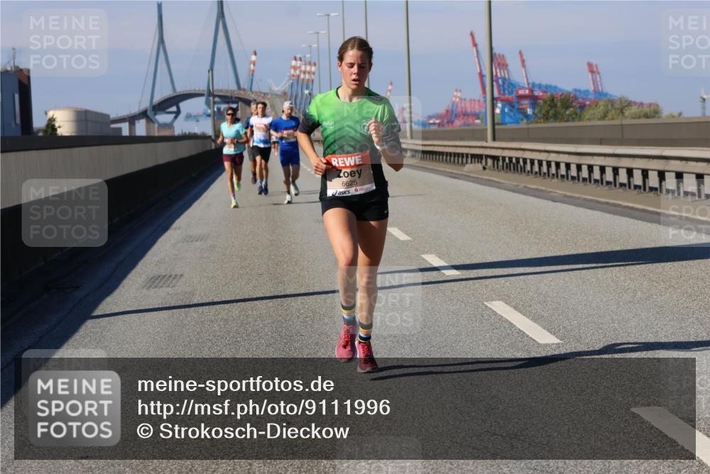 03.10.2025 - Köhlbrandbrückenlauf Strokosch-Dieckow http://msf.ph/oto/9111996 03.10.2025 12:40:34 Position 3 6625 meine-sportfotos.de