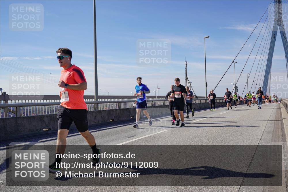 03.10.2025 - Köhlbrandbrückenlauf Michael Burmester http://msf.ph/oto/9112009 03.10.2025 12:54:11 Position 2  meine-sportfotos.de