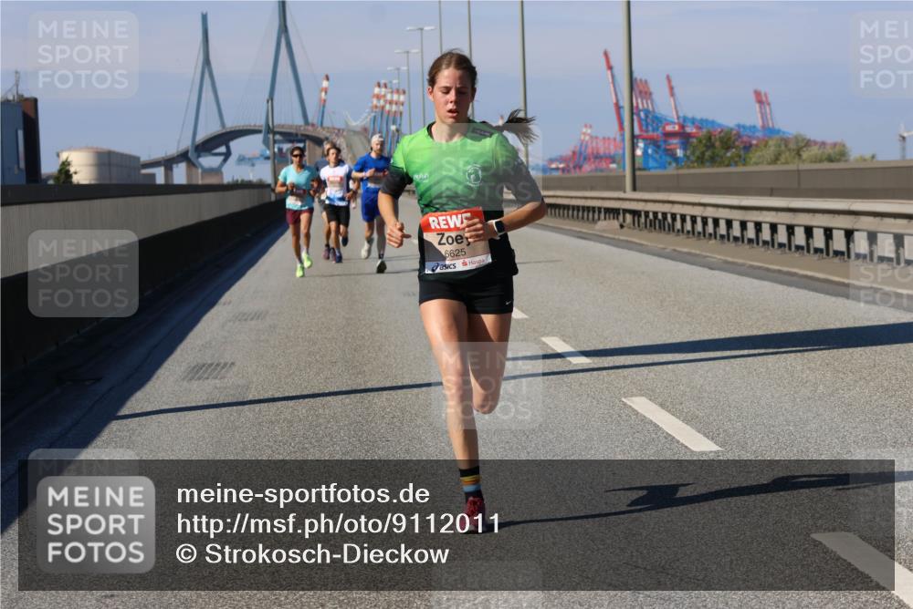 03.10.2025 - Köhlbrandbrückenlauf Strokosch-Dieckow http://msf.ph/oto/9112011 03.10.2025 12:40:35 Position 3 6625 meine-sportfotos.de