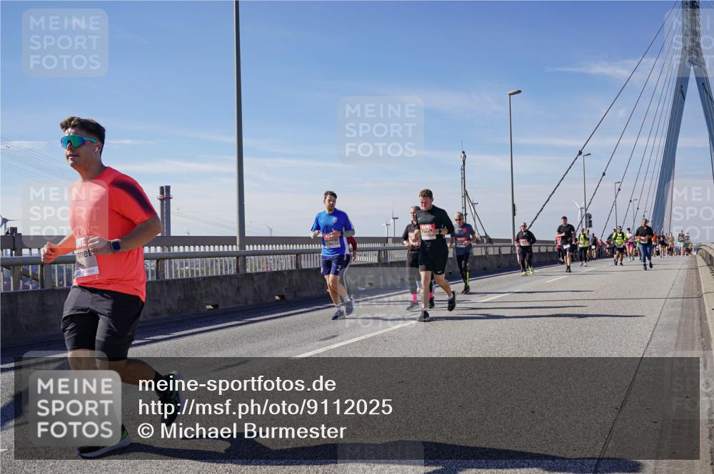 03.10.2025 - Köhlbrandbrückenlauf Michael Burmester http://msf.ph/oto/9112025 03.10.2025 12:54:11 Position 2  meine-sportfotos.de