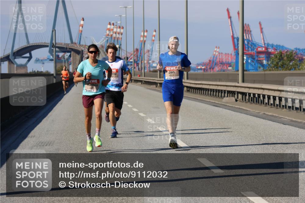 03.10.2025 - Köhlbrandbrückenlauf Strokosch-Dieckow http://msf.ph/oto/9112032 03.10.2025 12:40:38 Position 3 4013 meine-sportfotos.de