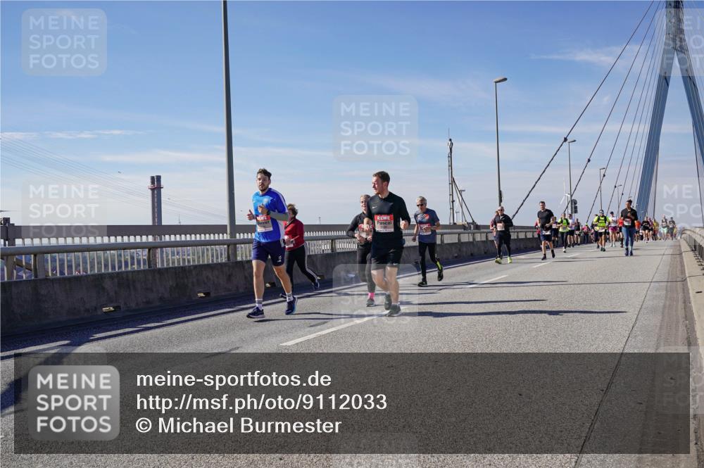 03.10.2025 - Köhlbrandbrückenlauf Michael Burmester http://msf.ph/oto/9112033 03.10.2025 12:54:12 Position 2  meine-sportfotos.de