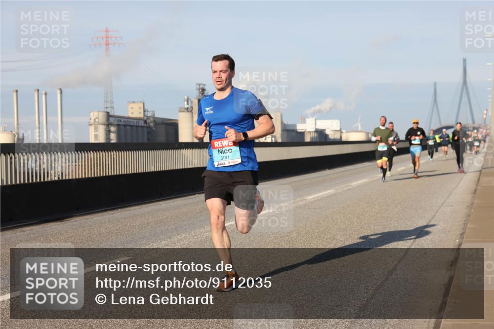 03.10.2025 - Köhlbrandbrückenlauf Lena Gebhardt http://msf.ph/oto/9112035 03.10.2025 09:42:11 Position 2 3181 meine-sportfotos.de
