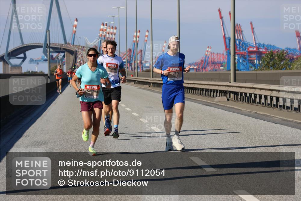 03.10.2025 - Köhlbrandbrückenlauf Strokosch-Dieckow http://msf.ph/oto/9112054 03.10.2025 12:40:39 Position 3 4301, 4013 meine-sportfotos.de