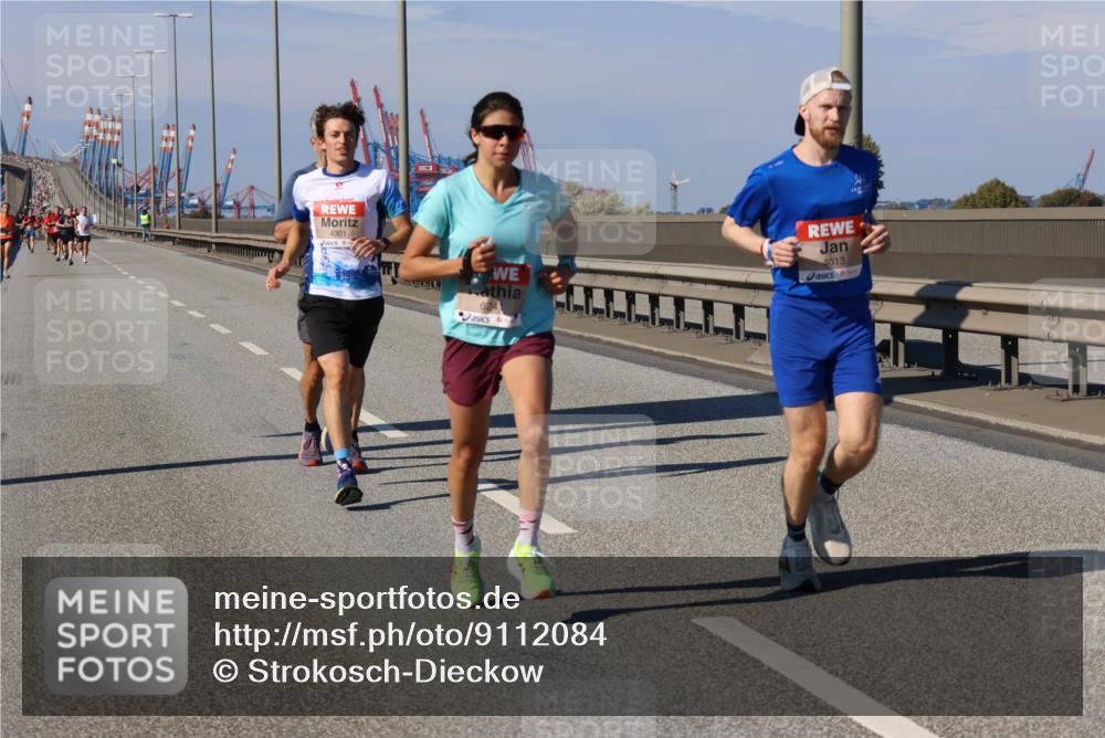 03.10.2025 - Köhlbrandbrückenlauf Strokosch-Dieckow http://msf.ph/oto/9112084 03.10.2025 12:40:42 Position 3 4301, 4013 meine-sportfotos.de