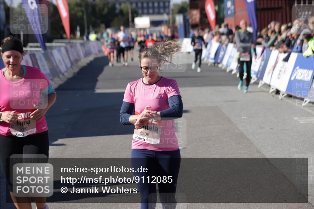 03.10.2025 - Köhlbrandbrückenlauf Jannik Wohlers http://msf.ph/oto/9112085 03.10.2025 13:31:00 Ziel 4715, 4734, 5005, 5142, 5185, 5206, 5349, 5402, 5938, 6537 meine-sportfotos.de