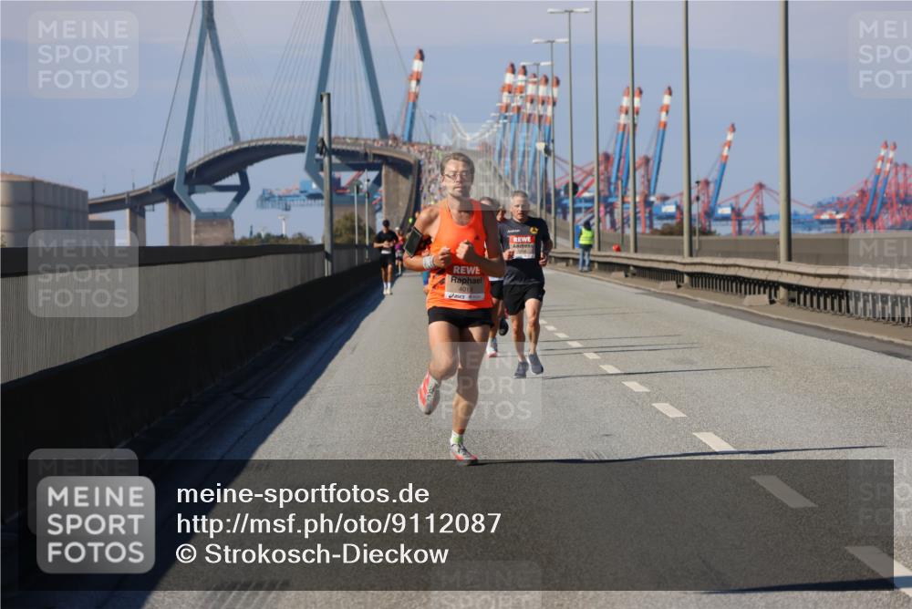 03.10.2025 - Köhlbrandbrückenlauf Strokosch-Dieckow http://msf.ph/oto/9112087 03.10.2025 12:40:54 Position 3 4019 meine-sportfotos.de