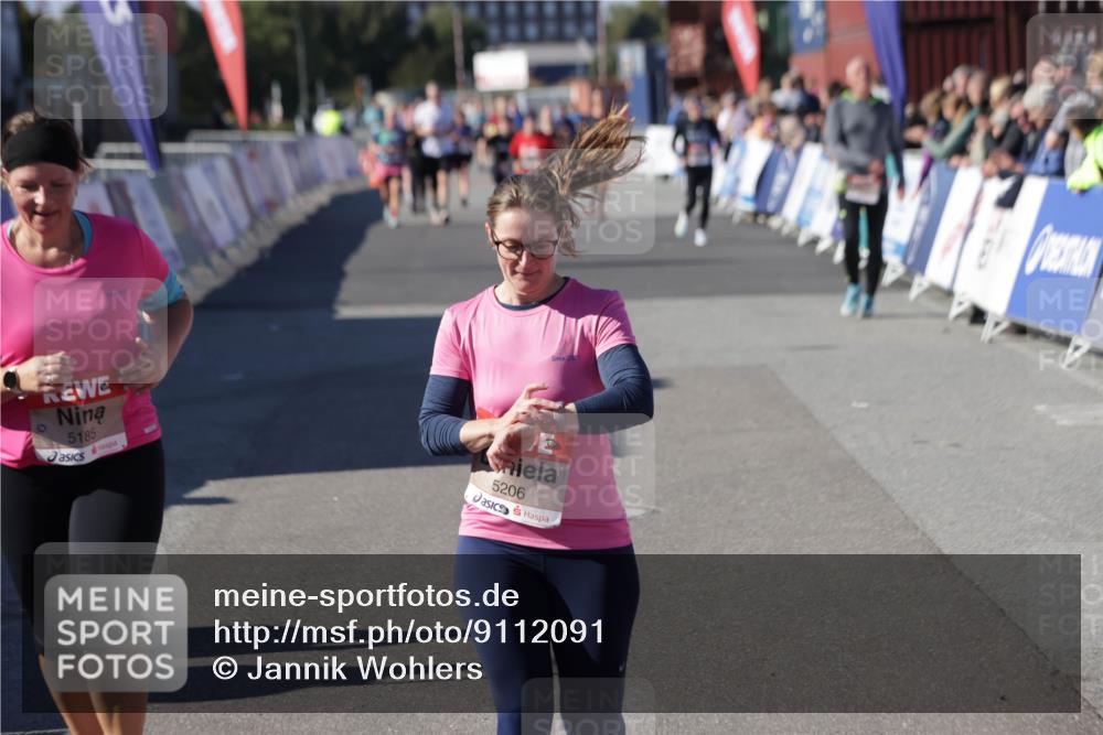 03.10.2025 - Köhlbrandbrückenlauf Jannik Wohlers http://msf.ph/oto/9112091 03.10.2025 13:31:00 Ziel 4715, 4734, 5005, 5142, 5185, 5206, 5349, 5402, 5938, 6537 meine-sportfotos.de