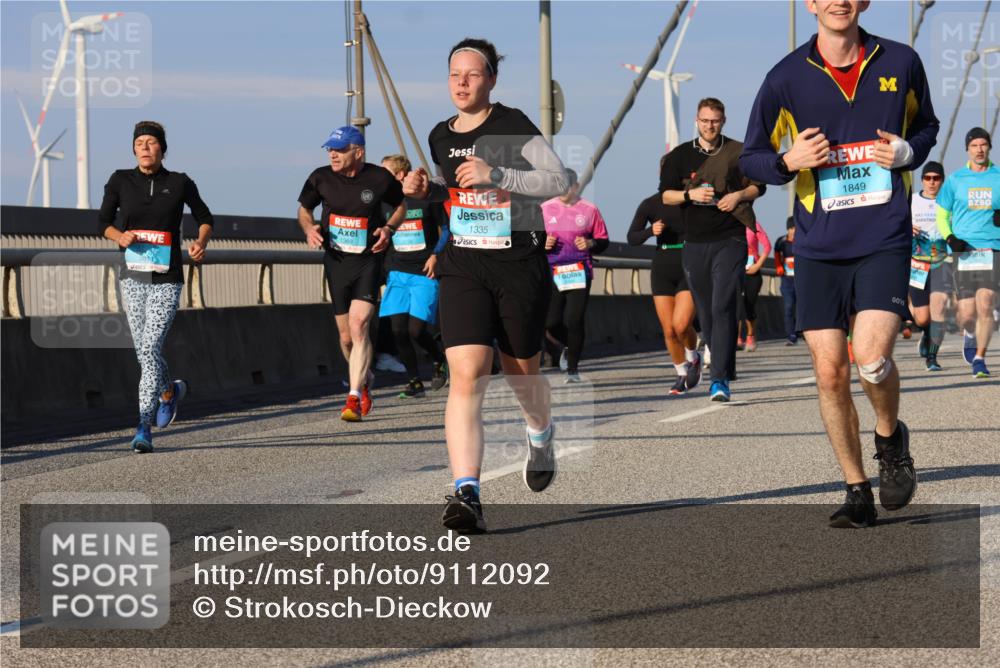03.10.2025 - Köhlbrandbrückenlauf Strokosch-Dieckow http://msf.ph/oto/9112092 03.10.2025 09:45:15 Position 2 1335, 1369, 1849 meine-sportfotos.de