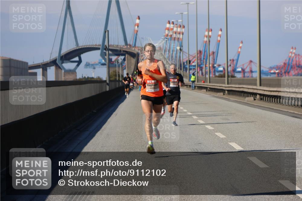 03.10.2025 - Köhlbrandbrückenlauf Strokosch-Dieckow http://msf.ph/oto/9112102 03.10.2025 12:40:54 Position 3 4019 meine-sportfotos.de