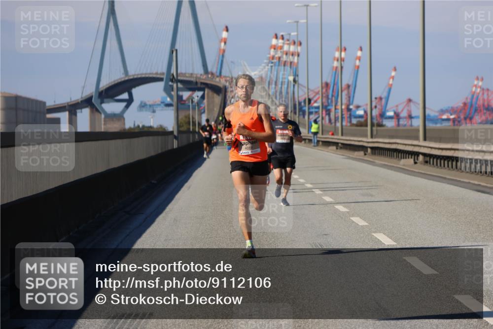 03.10.2025 - Köhlbrandbrückenlauf Strokosch-Dieckow http://msf.ph/oto/9112106 03.10.2025 12:40:54 Position 3 4019 meine-sportfotos.de