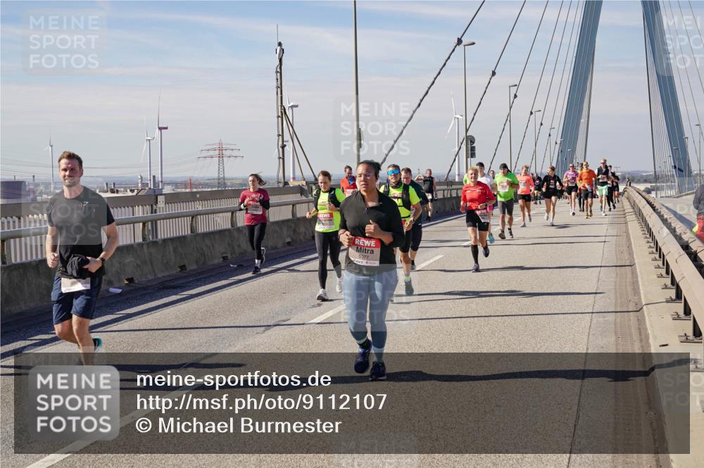 03.10.2025 - Köhlbrandbrückenlauf Michael Burmester http://msf.ph/oto/9112107 03.10.2025 12:54:18 Position 2 5377 meine-sportfotos.de