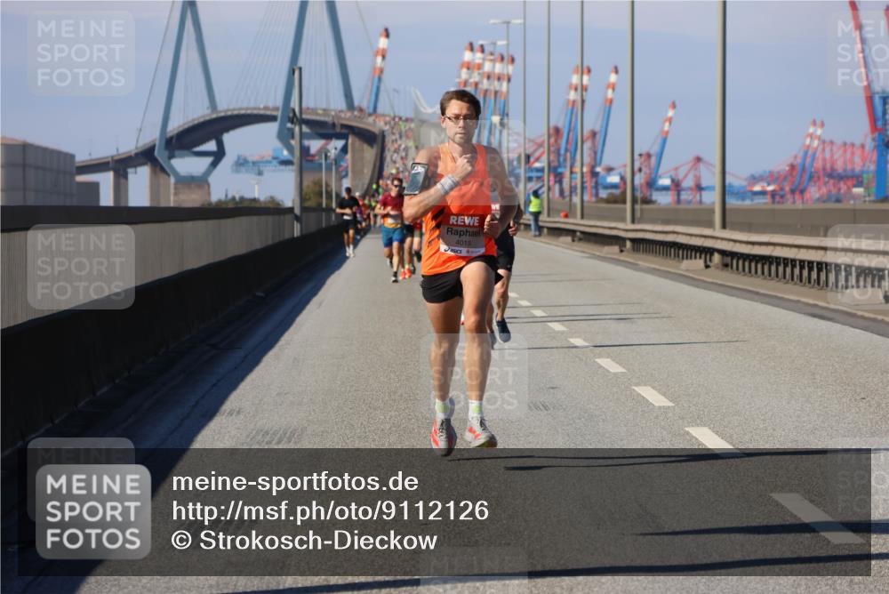 03.10.2025 - Köhlbrandbrückenlauf Strokosch-Dieckow http://msf.ph/oto/9112126 03.10.2025 12:40:55 Position 3 4019 meine-sportfotos.de