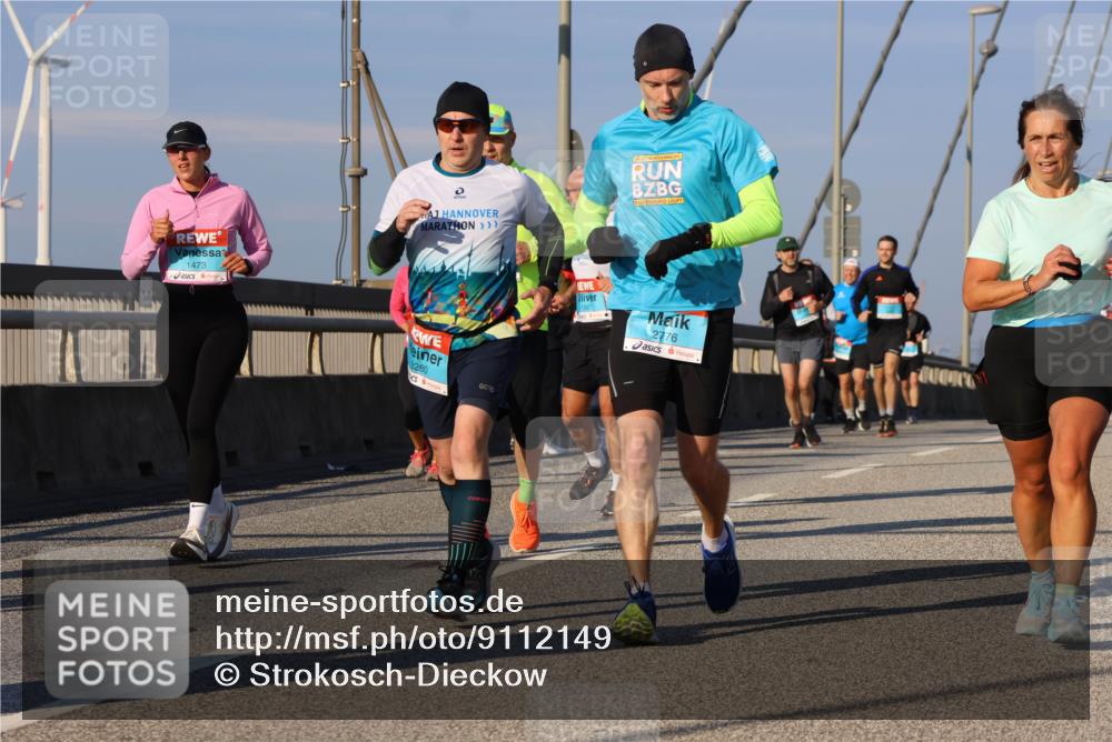03.10.2025 - Köhlbrandbrückenlauf Strokosch-Dieckow http://msf.ph/oto/9112149 03.10.2025 09:45:21 Position 2 0, 1473, 3280, 1567, 2776 meine-sportfotos.de