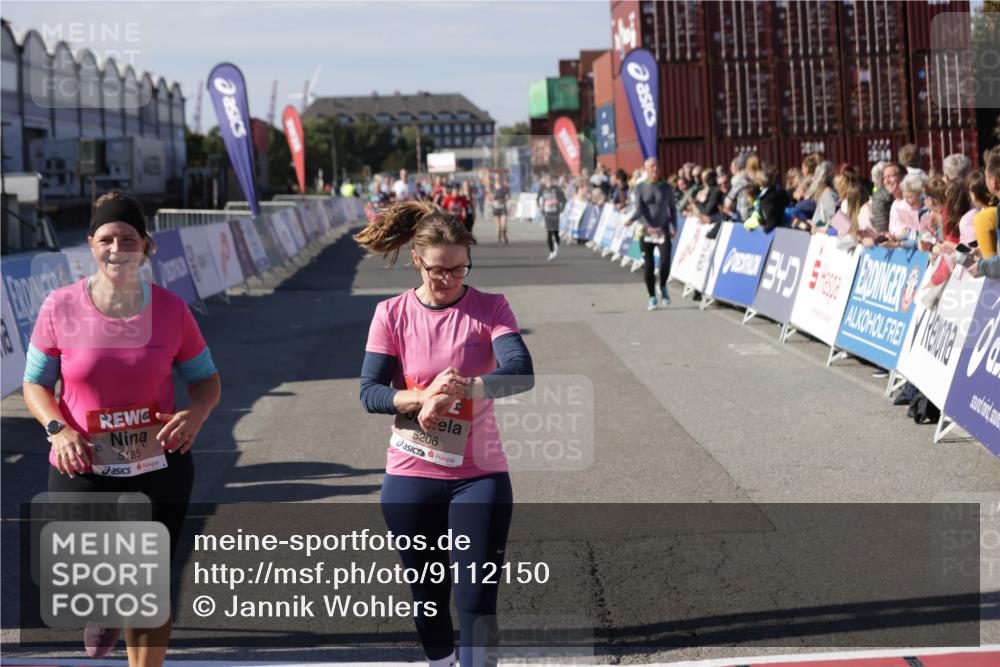 03.10.2025 - Köhlbrandbrückenlauf Jannik Wohlers http://msf.ph/oto/9112150 03.10.2025 13:31:01 Ziel 4715, 4734, 5005, 5142, 5185, 5206, 5349, 5402, 5938, 6375, 6537 meine-sportfotos.de