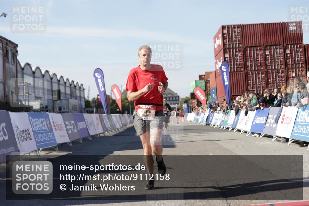 03.10.2025 - Köhlbrandbrückenlauf Jannik Wohlers http://msf.ph/oto/9112158 03.10.2025 13:00:53 Ziel 4018, 4069, 4177, 4820, 6042, 6464, 6525 meine-sportfotos.de