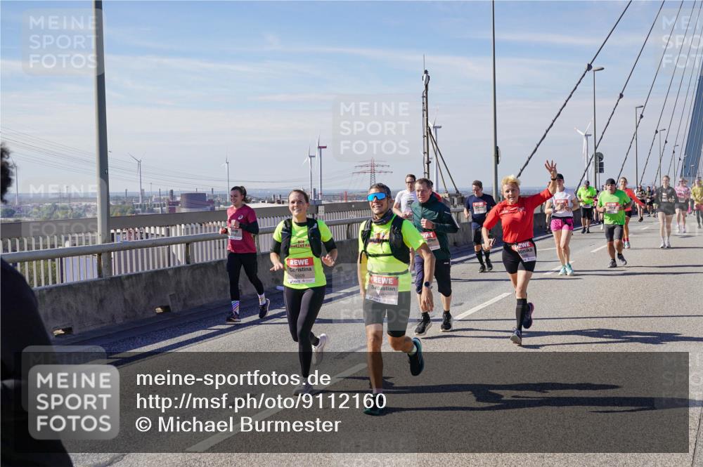 03.10.2025 - Köhlbrandbrückenlauf Michael Burmester http://msf.ph/oto/9112160 03.10.2025 12:54:20 Position 2 5928 meine-sportfotos.de