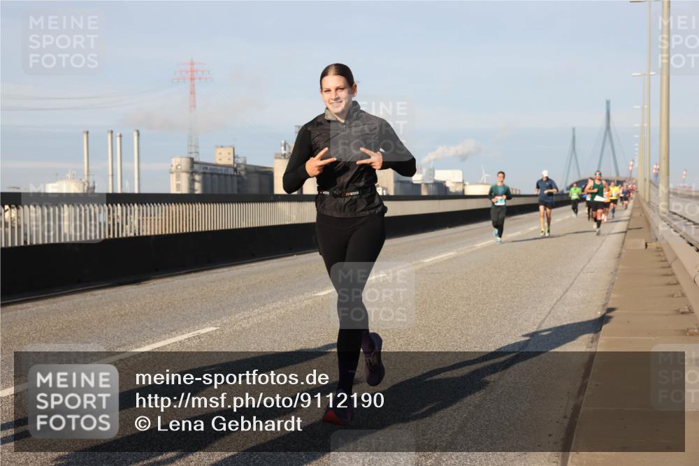 03.10.2025 - Köhlbrandbrückenlauf Lena Gebhardt http://msf.ph/oto/9112190 03.10.2025 09:42:18 Position 2  meine-sportfotos.de