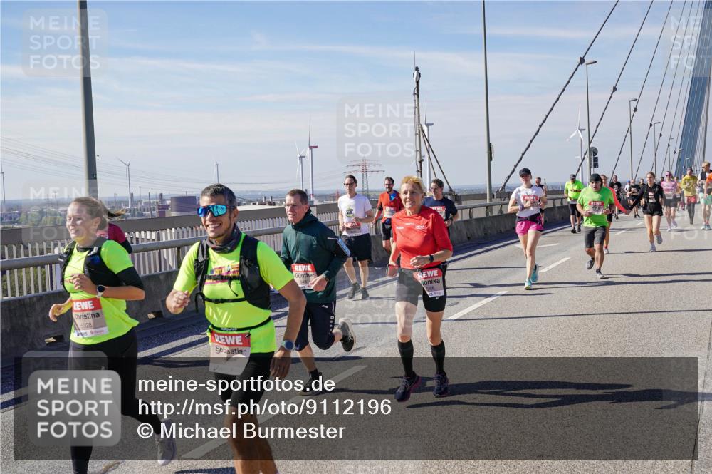 03.10.2025 - Köhlbrandbrückenlauf Michael Burmester http://msf.ph/oto/9112196 03.10.2025 12:54:21 Position 2 5928 meine-sportfotos.de