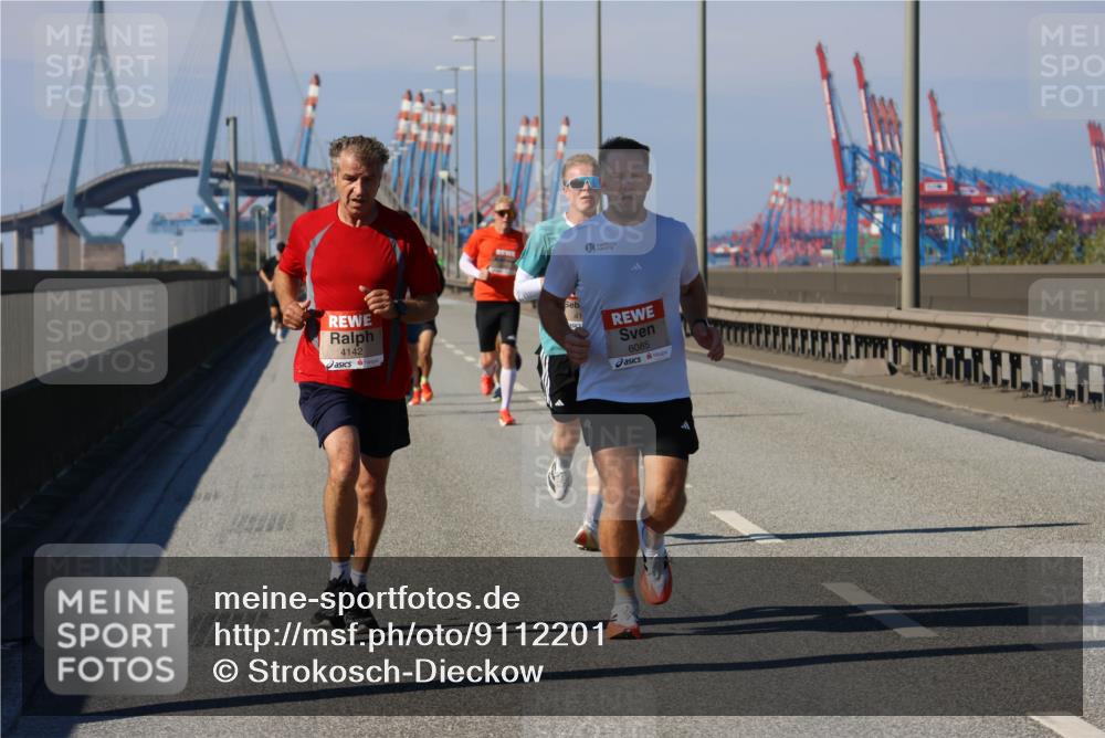 03.10.2025 - Köhlbrandbrückenlauf Strokosch-Dieckow http://msf.ph/oto/9112201 03.10.2025 12:41:04 Position 3 4142, 41, 6085 meine-sportfotos.de