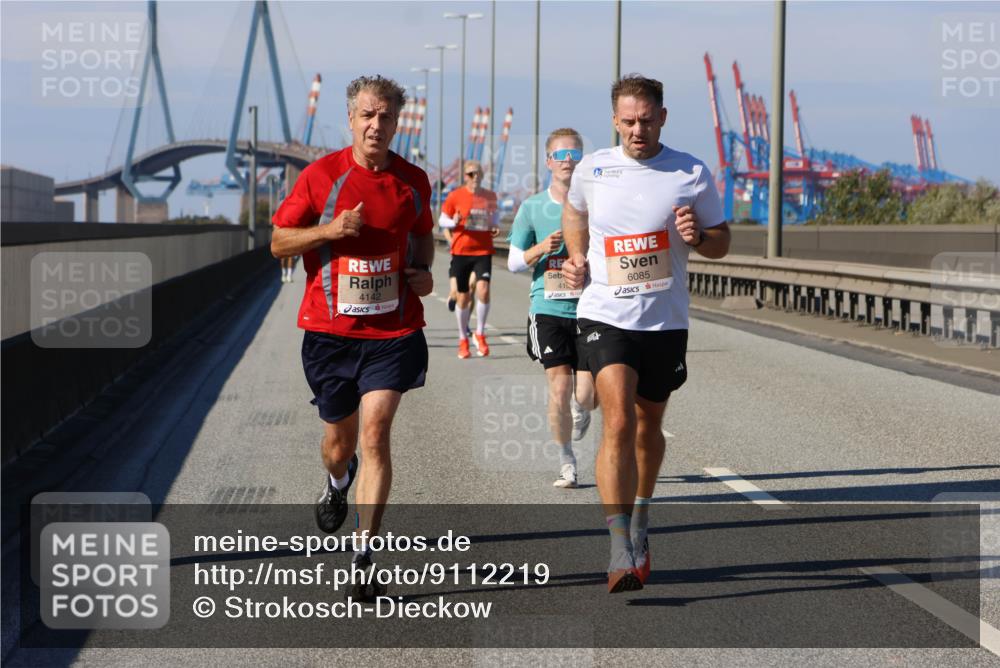 03.10.2025 - Köhlbrandbrückenlauf Strokosch-Dieckow http://msf.ph/oto/9112219 03.10.2025 12:41:05 Position 3 4142, 6085 meine-sportfotos.de