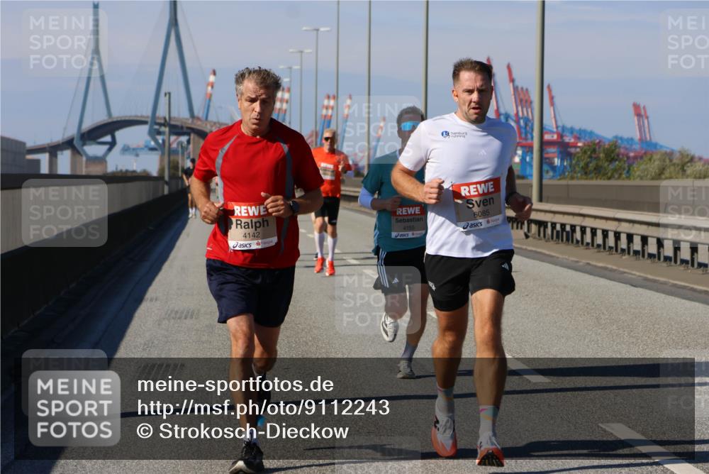 03.10.2025 - Köhlbrandbrückenlauf Strokosch-Dieckow http://msf.ph/oto/9112243 03.10.2025 12:41:06 Position 3 4155, 6085, 4142 meine-sportfotos.de