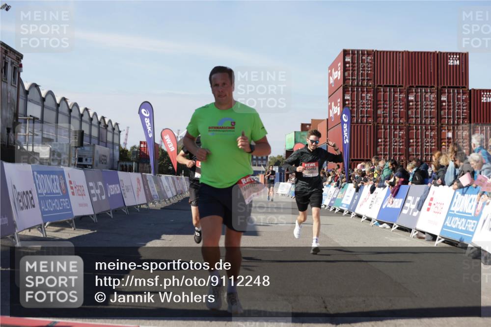 03.10.2025 - Köhlbrandbrückenlauf Jannik Wohlers http://msf.ph/oto/9112248 03.10.2025 13:00:56 Ziel 4069, 4177, 4407, 4425, 4512, 4820, 6042, 6464, 6525 meine-sportfotos.de