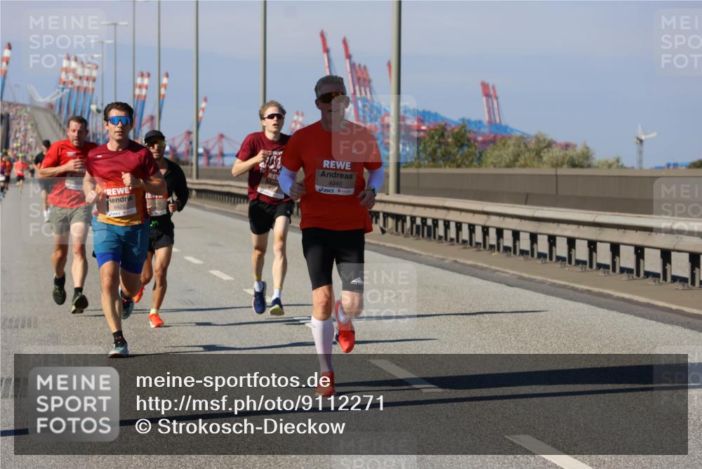 03.10.2025 - Köhlbrandbrückenlauf Strokosch-Dieckow http://msf.ph/oto/9112271 03.10.2025 12:41:10 Position 3 6422, 4040 meine-sportfotos.de