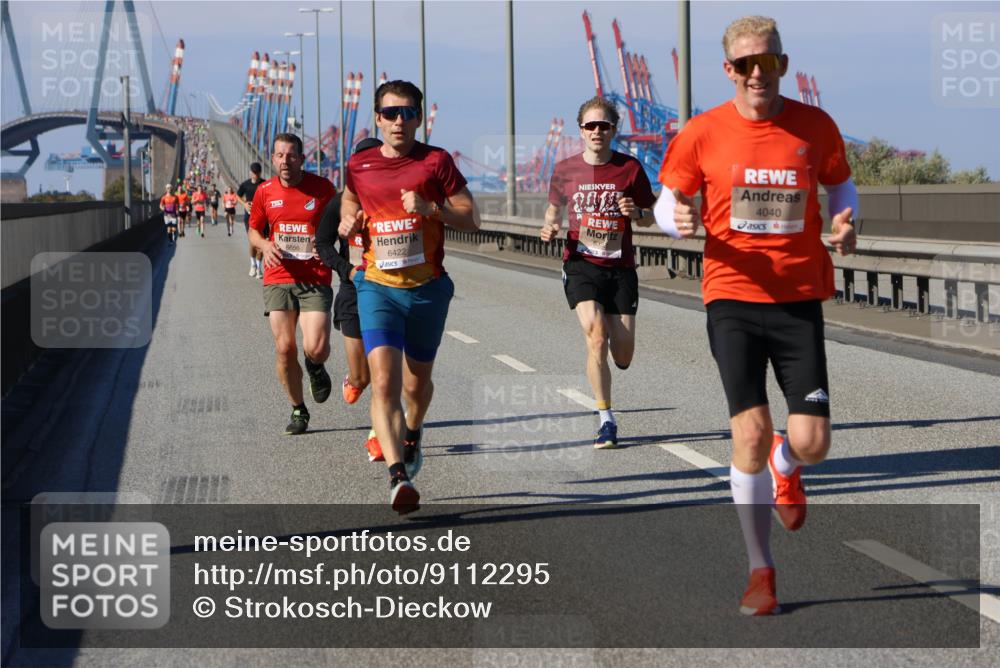 03.10.2025 - Köhlbrandbrückenlauf Strokosch-Dieckow http://msf.ph/oto/9112295 03.10.2025 12:41:11 Position 3 6656, 6422, 4040 meine-sportfotos.de