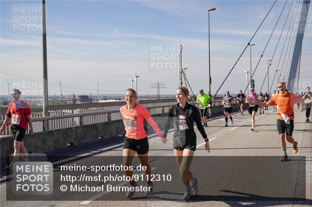 03.10.2025 - Köhlbrandbrückenlauf Michael Burmester http://msf.ph/oto/9112310 03.10.2025 12:54:26 Position 2 6756 meine-sportfotos.de
