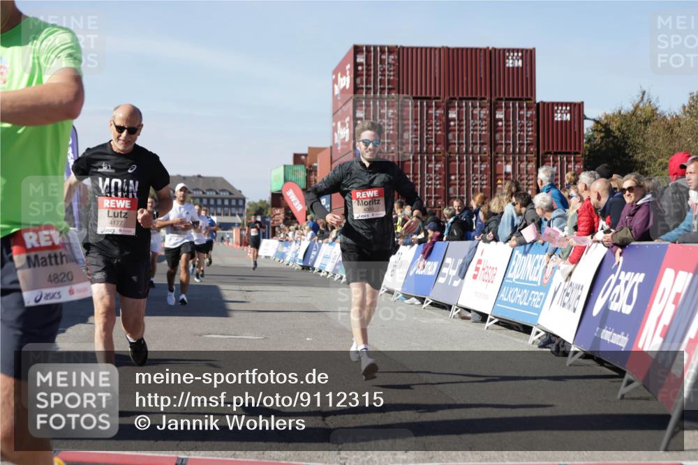 03.10.2025 - Köhlbrandbrückenlauf Jannik Wohlers http://msf.ph/oto/9112315 03.10.2025 13:00:57 Ziel 4069, 4177, 4407, 4425, 4512, 4820, 6042, 6464, 6525 meine-sportfotos.de