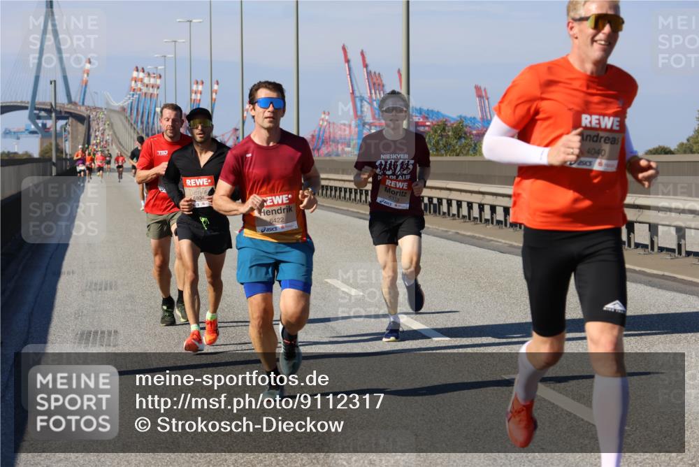 03.10.2025 - Köhlbrandbrückenlauf Strokosch-Dieckow http://msf.ph/oto/9112317 03.10.2025 12:41:12 Position 3 6804, 6422, 2015, 6333, 4040 meine-sportfotos.de