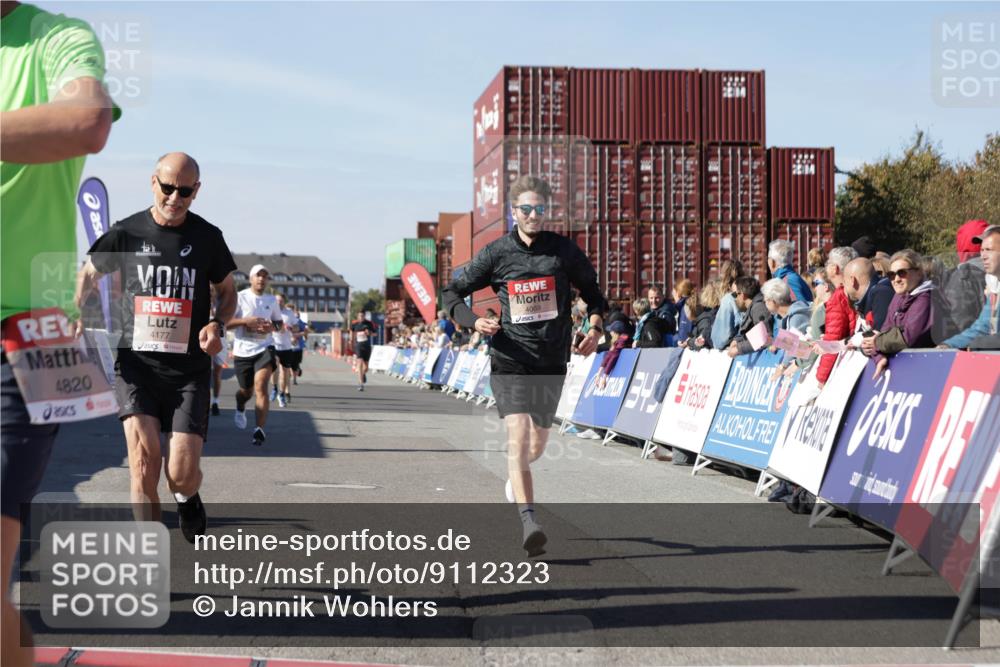 03.10.2025 - Köhlbrandbrückenlauf Jannik Wohlers http://msf.ph/oto/9112323 03.10.2025 13:00:57 Ziel 4069, 4177, 4407, 4425, 4512, 4820, 6042, 6464, 6525 meine-sportfotos.de