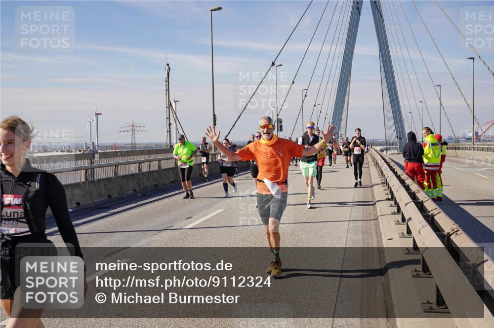 03.10.2025 - Köhlbrandbrückenlauf Michael Burmester http://msf.ph/oto/9112324 03.10.2025 12:54:27 Position 2 4749 meine-sportfotos.de