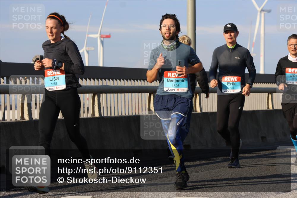 03.10.2025 - Köhlbrandbrückenlauf Strokosch-Dieckow http://msf.ph/oto/9112351 03.10.2025 09:45:41 Position 2 1656, 1508, 2735, 2736 meine-sportfotos.de