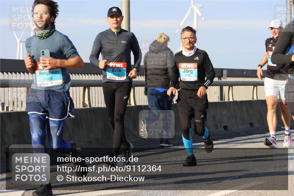03.10.2025 - Köhlbrandbrückenlauf Strokosch-Dieckow http://msf.ph/oto/9112364 03.10.2025 09:45:42 Position 2 1508, 2735, 2736 meine-sportfotos.de