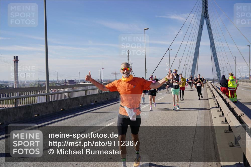03.10.2025 - Köhlbrandbrückenlauf Michael Burmester http://msf.ph/oto/9112367 03.10.2025 12:54:28 Position 2  meine-sportfotos.de